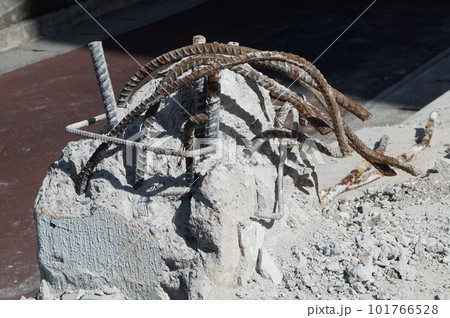 コンクリート建造物の解体 101766528