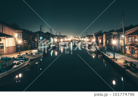 内川ーノスタルジックな港町の夜景 101774796