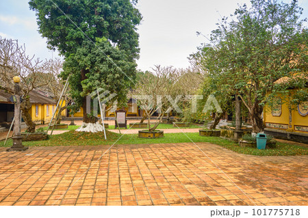 Imperial Royal Palace of Nguyen dynasty in Hue, VIETNAM. 101775718