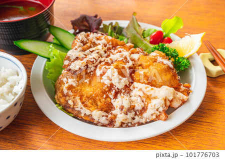 山賊焼きの食事 101776703