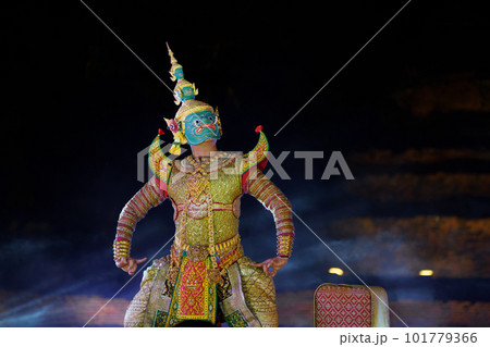 鬼の王トッサカン（ラーヴァナ）／タイの仮面劇 101779366