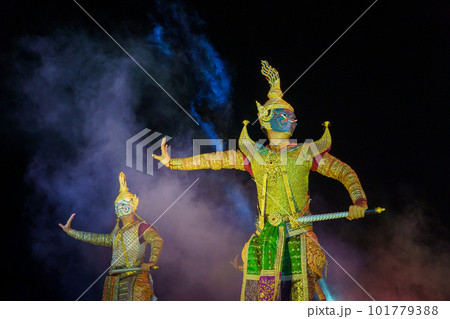 タイの仮面劇コーンに登場する鬼（ヤック） 101779388