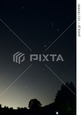 北杜市長坂町、南東の空に昇るさそり座 101784890