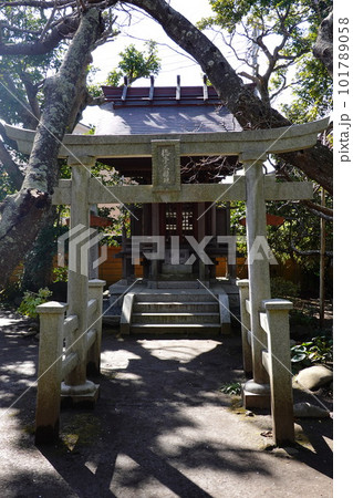 宝戒寺　德崇大権現堂 101789058