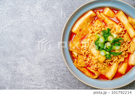 Rabokki, Korean style Stir-fried Instant Noodle : This dish is tteokbokki with ramen noodles. Tteokbokki is a spicy dish made with rice cake, vegetables, and fish cake, all stir-fried together in a go Rabokki, Korean style Stir-fried Instant Noodle : This dish is tteokbokki with ramen noodles. Tteokbokki is a spicy dish made with rice cake, vegetables, and fish cake, all stir-fried together in a go 101792214