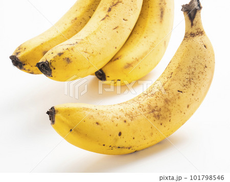 シュガースポットがあるバナナ 101798546