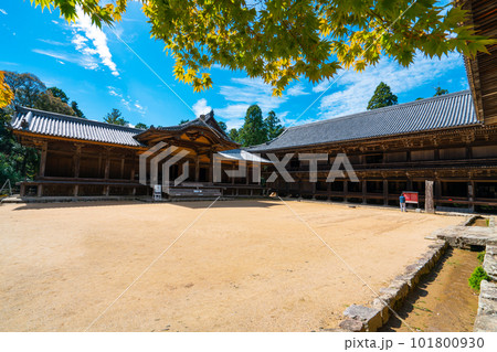 【西国三十三所】第二十七番　圓教寺　常行堂・食堂と秋の青空1　兵庫県姫路市 101800930