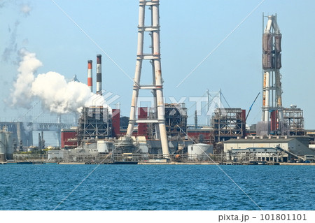 【香川県】晴天の四国電力坂出発電所（火力発電所）　　　　　　 101801101