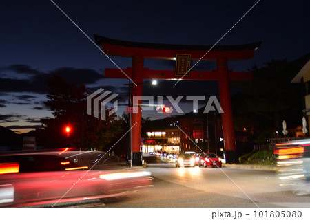 中禅寺湖大鳥居 栃木県日光市 奥日光 中禅寺湖大鳥居 栃木県日光市 奥日光 101805080