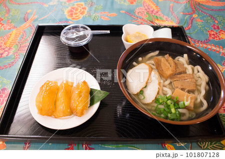 南大東島のいちごいちえの大東そばセット 101807128