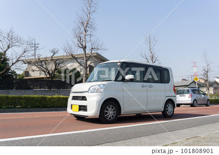軽乗用車 道路走行 トールワゴン 軽乗用車 道路走行 トールワゴン 101808901