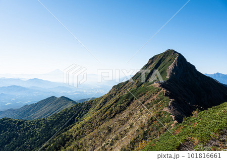 南八ヶ岳の山岳風景　赤岳 101816661