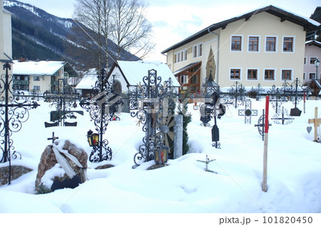 Snow winter in Switzerland Snow winter in Switzerland 101820450