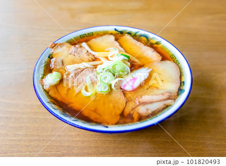 醤油味の佐野ラーメン、醤油チャーシュー麺 101820493