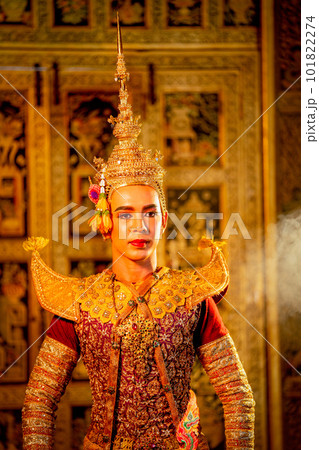 Portrait of Khon or traditional Thai classic masked from the Ramakien with man wear beautiful cloth 101822274