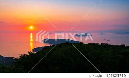 紫雲出山の夕景 101825710