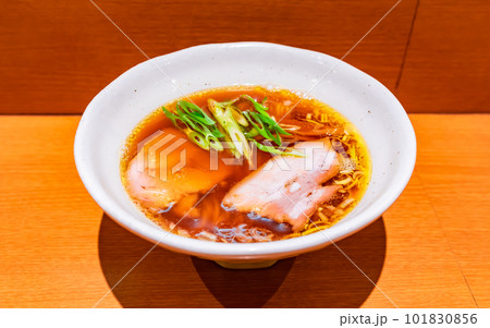 大阪で食べた醤油ラーメン 大阪で食べた醤油ラーメン 101830856