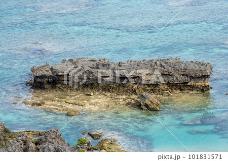 沖縄県渡嘉敷島の自然の景色 裏ヶ丘展望台 沖縄県渡嘉敷島の自然の景色 裏ヶ丘展望台 101831571