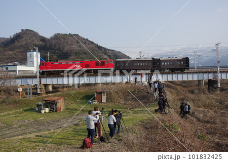 えちごトキめき鉄道 オヤ31甲種 EF510 早川鉄橋 えちごトキめき鉄道 オヤ31甲種 EF510 早川鉄橋 101832425