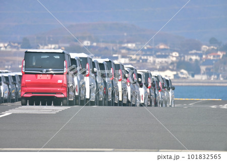 車のモータープール、納車前、新車、たくさん 車のモータープール、納車前、新車、たくさん 101832565