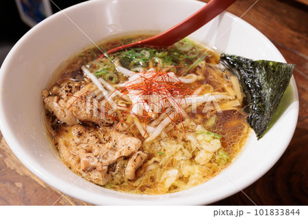 九州じゃんがららあめんの濃い口醤油のヴィーガンらあめん 101833844