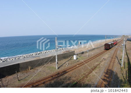 えちごトキめき鉄道 オヤ31甲種 EF510 青海付近 101842443