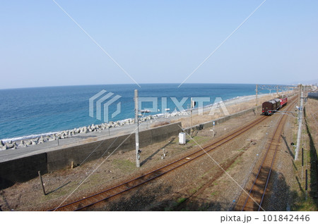 えちごトキめき鉄道 オヤ31甲種 EF510 青海付近 101842446