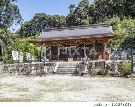 瀧山寺（岡崎市）日吉山王社本殿 101843338