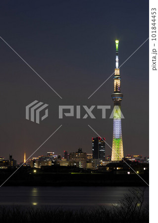東京スカイツリー 特別ライトアップ(東日本大震災復興祈願) 東京スカイツリー 特別ライトアップ(東日本大震災復興祈願) 101844453