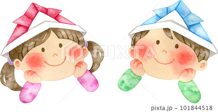 【こどもの日】折り紙の兜をかぶった楽しそうな子供たちの水彩イラスト 101844518