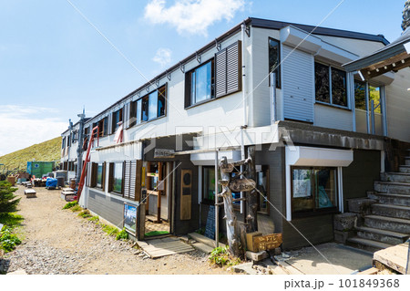 春の剣山登山(剣山頂上ヒュッテ) 春の剣山登山(剣山頂上ヒュッテ) 101849368