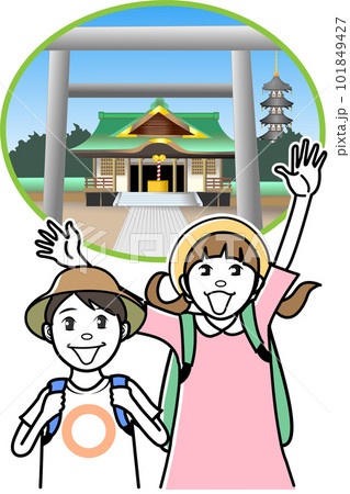 寺社仏閣を訪れる小学生の男女 101849427