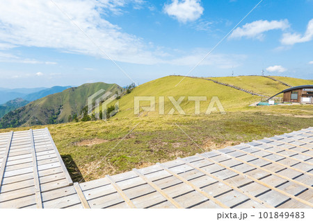 春の剣山登山（山頂） 101849483