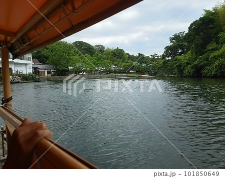 松江 堀川めぐり 船から見た風景 松江 堀川めぐり 船から見た風景 101850649