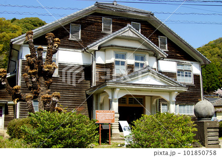長崎県波佐見町の観光スポット「旧波佐見町立中央小学校講堂兼公会堂」 101850758