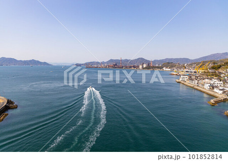 EOSR.広島音戸、音戸を逃げる船。 101852814