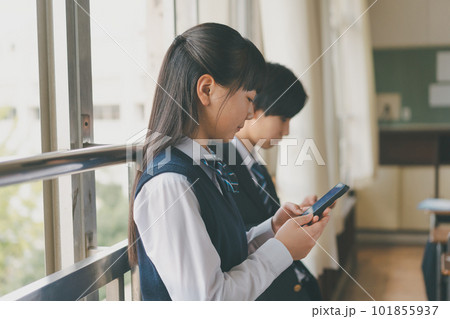 Middle school 101855937