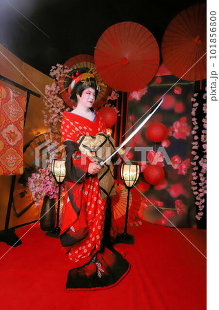 男性の女装での花魁体験、和装変身写真、着物体験 男性の女装での花魁体験、和装変身写真、着物体験 101856800