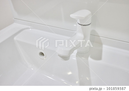 手洗い場　新築　水栓 101859387