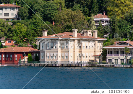 Green mountains of the Asian side of Bosphorus strait, with traditional houses and dense trees in a summer day 101859406