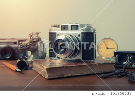 Old film camera 101859535