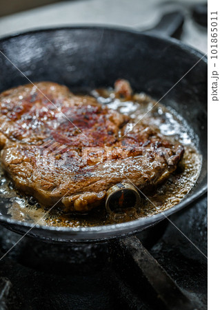 Grilled pork steak 101865011