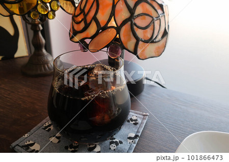 カフェでアイスコーヒー 101866473