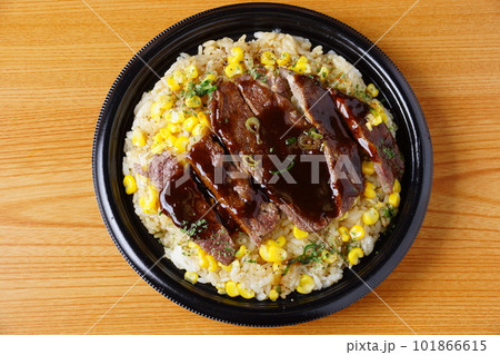 牛肉ステーキ弁当 101866615