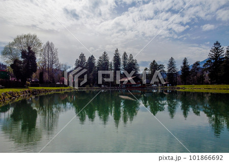Fly dron over lake 101866692