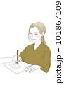 書く女性 101867109