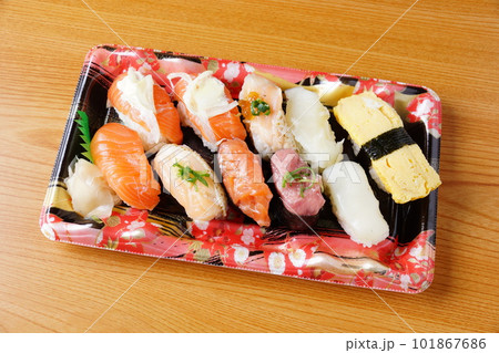 サーモン握り寿司　寿司弁当 101867686