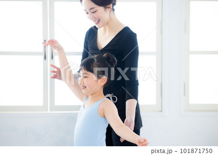 キッズ　バレエ教室 101871750