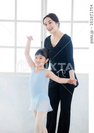 キッズ　バレエ教室 101871754