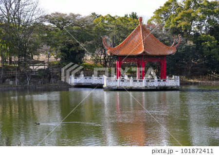 伊丹市緑ヶ丘公園 下池の賞月亭 伊丹市緑ヶ丘公園 下池の賞月亭 101872411